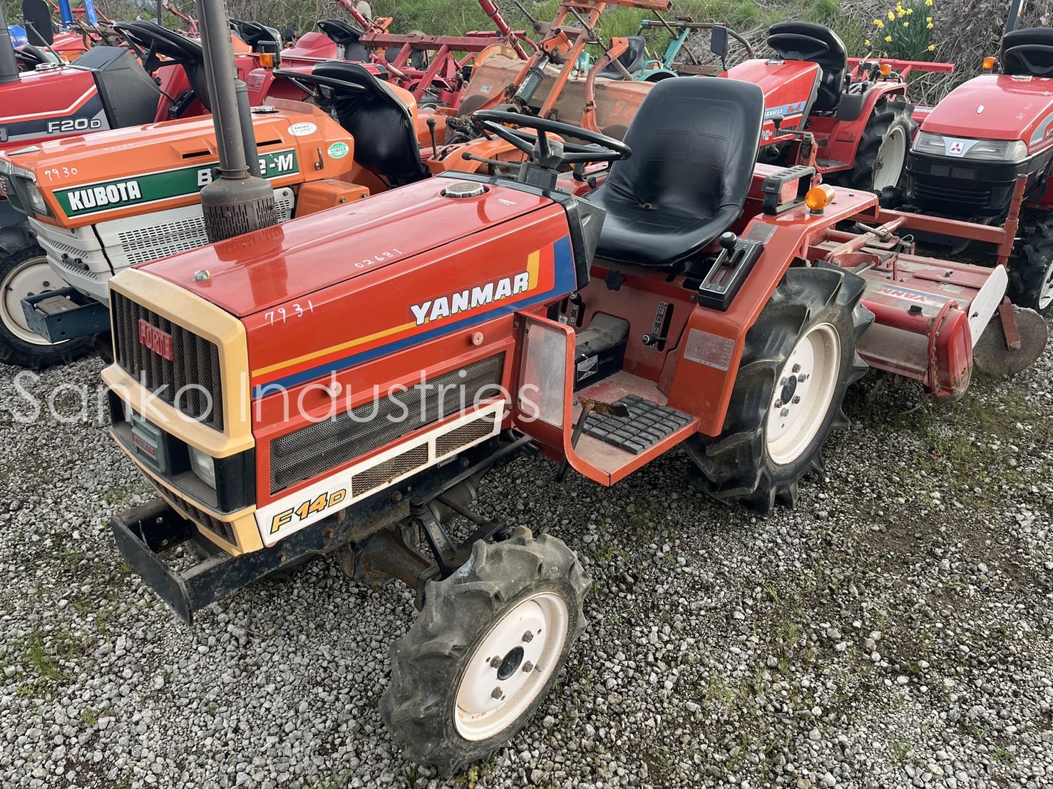 SANKO-Japan Co., Ltd. | Tractors | W-1 yard | PRODUCT DETAILS