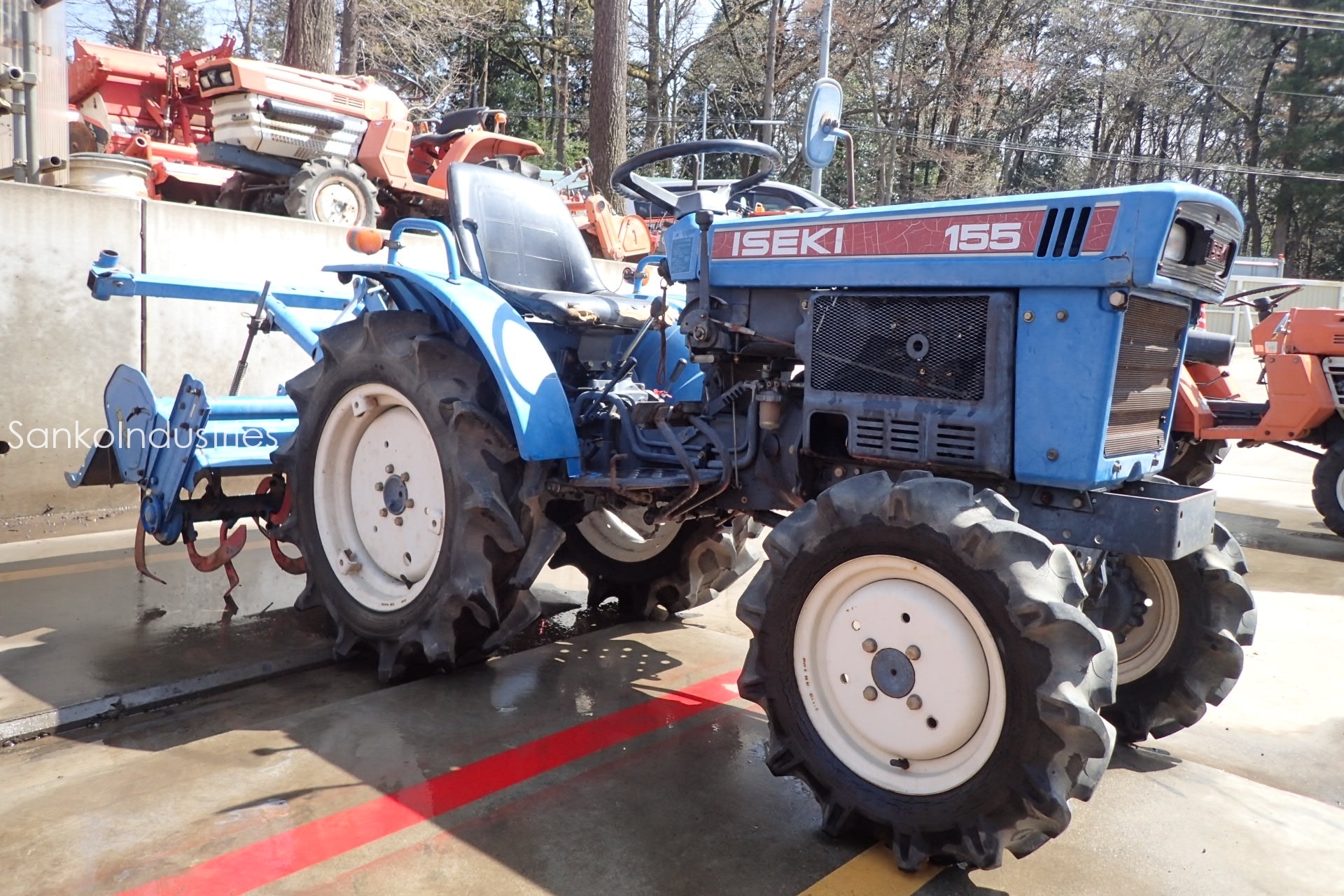 SANKOJapan Co., Ltd. Tractors T1 yard PRODUCT DETAILS