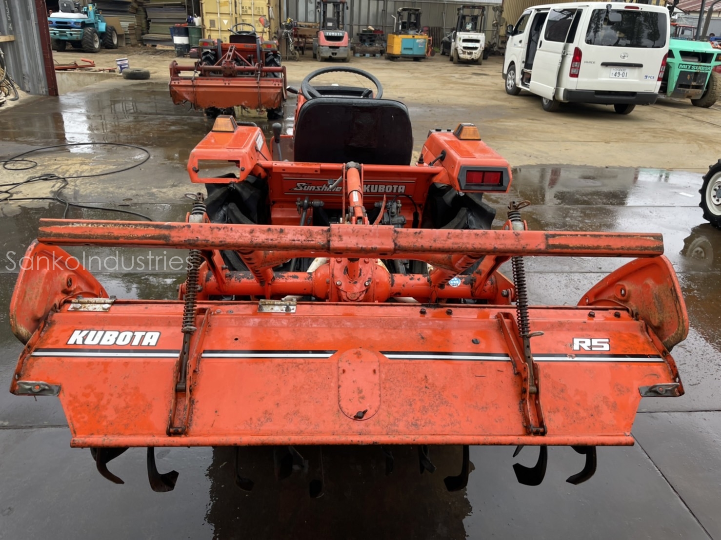 SANKO-Japan Co., Ltd. | Tractors | T-1 yard | PRODUCT DETAILS